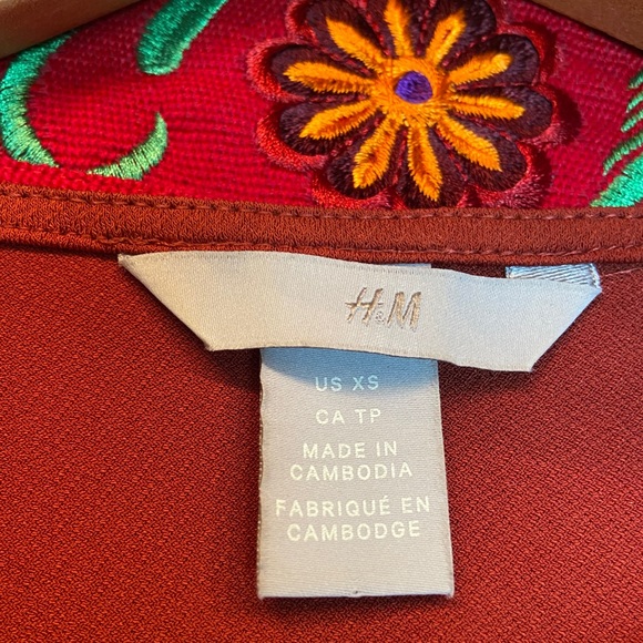 H&M rust colored dress size XS in excellent condition! - Picture 4 of 8